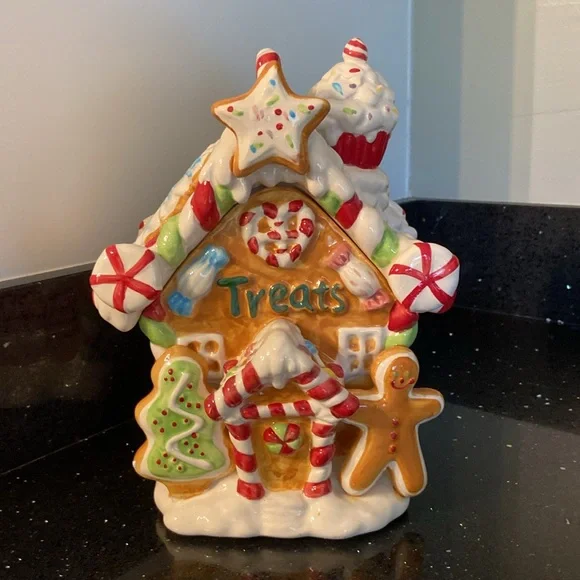 SOLD Gingerbread Treats Ceramic Cookie Jar Christmas Holiday Cracker Barrel - Picture 1 of 16